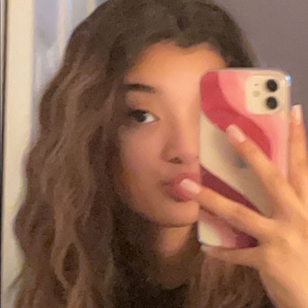 Meet your Posher, Sophia
